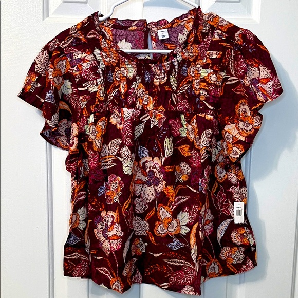 Old Navy Tops - NWT Old Navy Floral Short Sleeve Top‎ Size S Purple Smocked Blouse